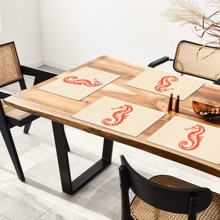 Zeepaardje - Rood - Fijne details Placemat vinyl groot -zzsfeer4_Kitchenyeah-website