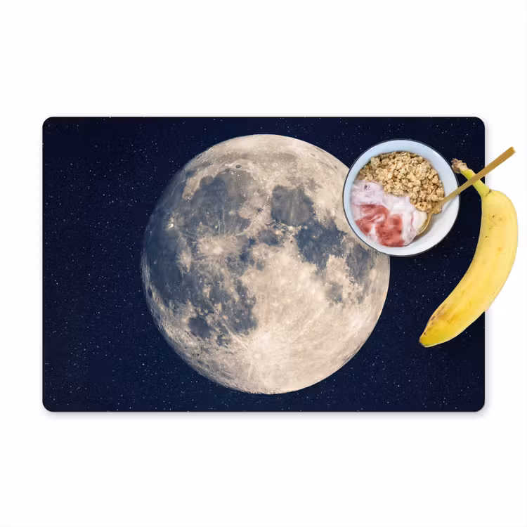 Ruimte - Maan - Kosmos Placemat vinyl groot -zzzproduct_Kitchenyeah-website