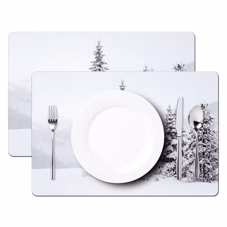 Fijnsparren - Sneeuw - Winter - Landschap - Stilte Placemat vinyl groot -zzsfeer2_Kitchenyeah-website