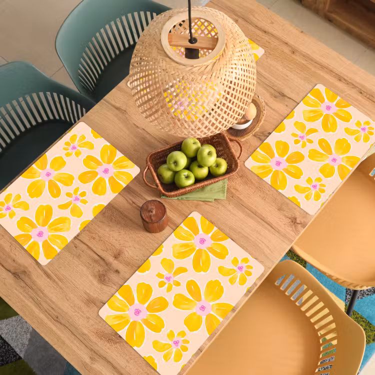Zomers - Bloemen - Geel Placemat vinyl groot 368 -zzsfeer5_Kitchenyeah-website