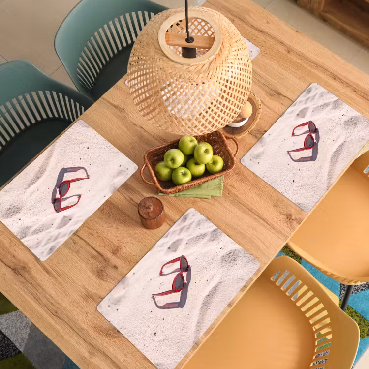 Zonnebril - Strand - Vakantie - Rood Placemat vinyl groot -zzsfeer5_Kitchenyeah-website