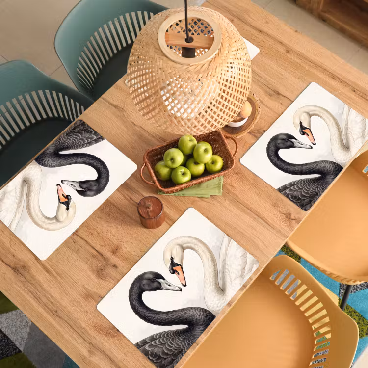 Zwanen - Hartvorm - Dieren Placemat vinyl groot -zzsfeer5_Kitchenyeah-website