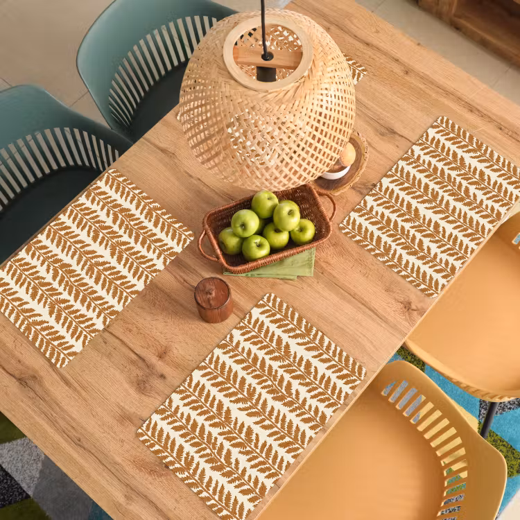 Textuur - Bladeren - Oker Placemat vinyl groot 368 -zzsfeer5_Kitchenyeah-website