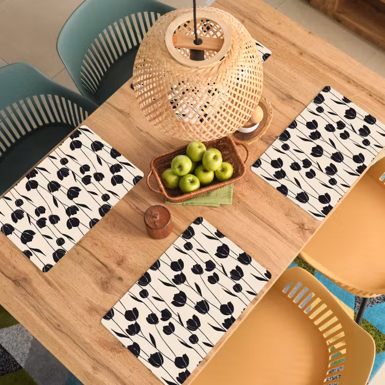 Tulpen - Patroon - Zwart Placemat vinyl groot 368 -zzsfeer5_Kitchenyeah-website