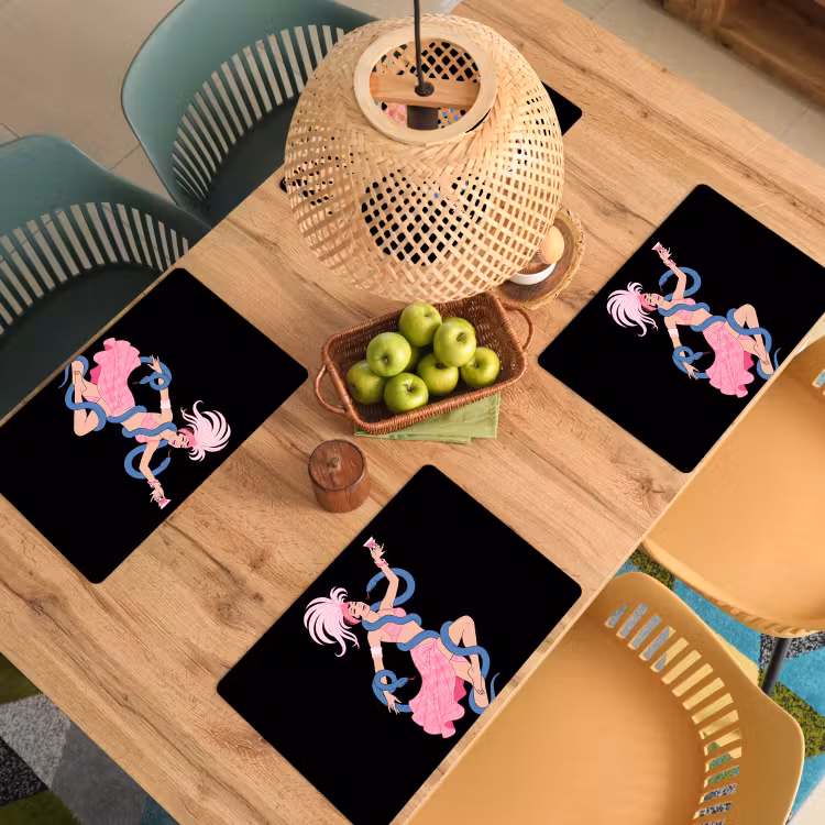 Vrouw - Danseres - Slangen - Art Deco - Roze Placemat vinyl groot -zzsfeer5_Kitchenyeah-website