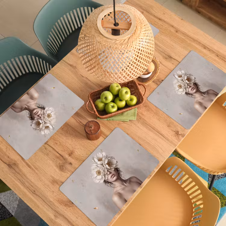 Vrouw - Pioenroos - Wit Placemat vinyl groot -zzsfeer5_Kitchenyeah-website