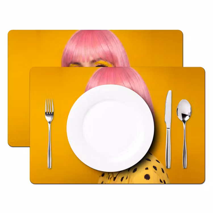 Vrouw - Portret - Abstract - Kleurrijk - Geel Placemat vinyl groot -zzsfeer2_Kitchenyeah-website