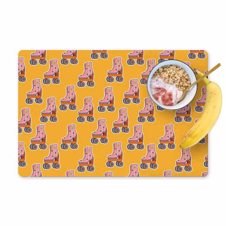 Geel - Rolschaatsen - Patroon Placemat vinyl groot 368 -zzzproduct_Kitchenyeah-website
