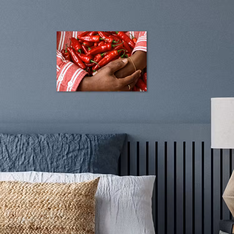 Poster - Chili Peppers - Red - Hands - Chilipepers - Rood - Handen poster papier klein