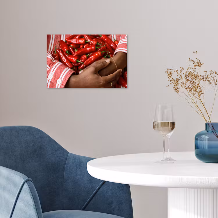 Poster - Chili Peppers - Red - Hands - Chilipepers - Rood - Handen poster papier klein