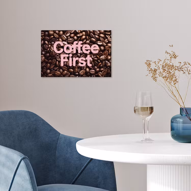 Coffee First - Koffiebonen - Roze poster papier klein -sfeer3