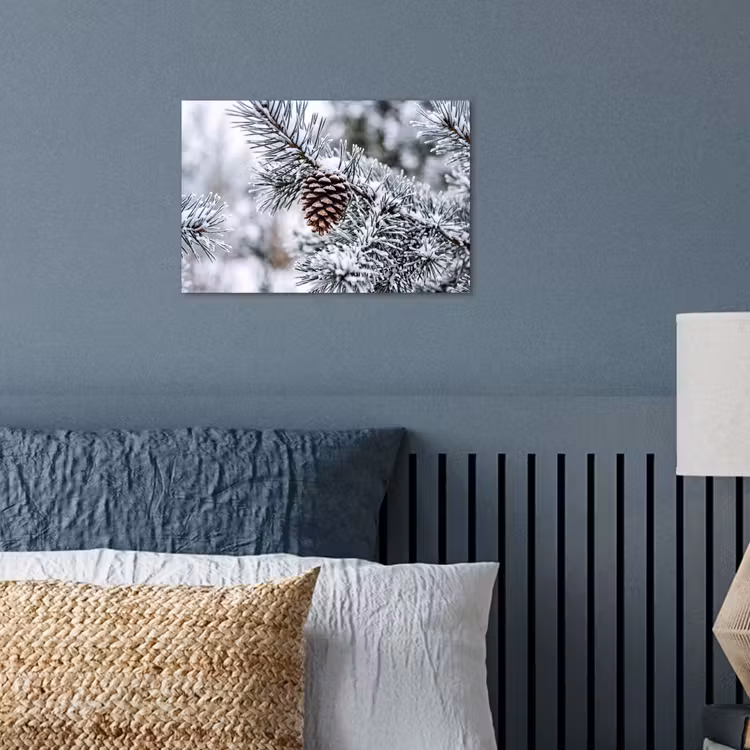 Dennenappel - Tak - Sneeuw - Winter - Sfeervol poster papier klein -sfeer2