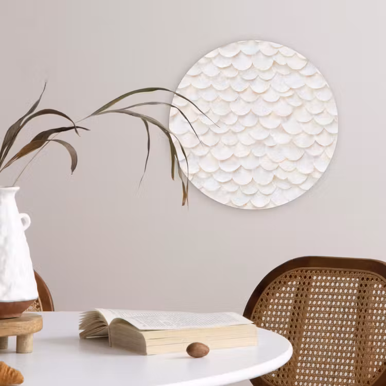 Schubben - Wit - Elegant Wandcirkel kunststof plaat 5mm dik klein 188 -sfeer4