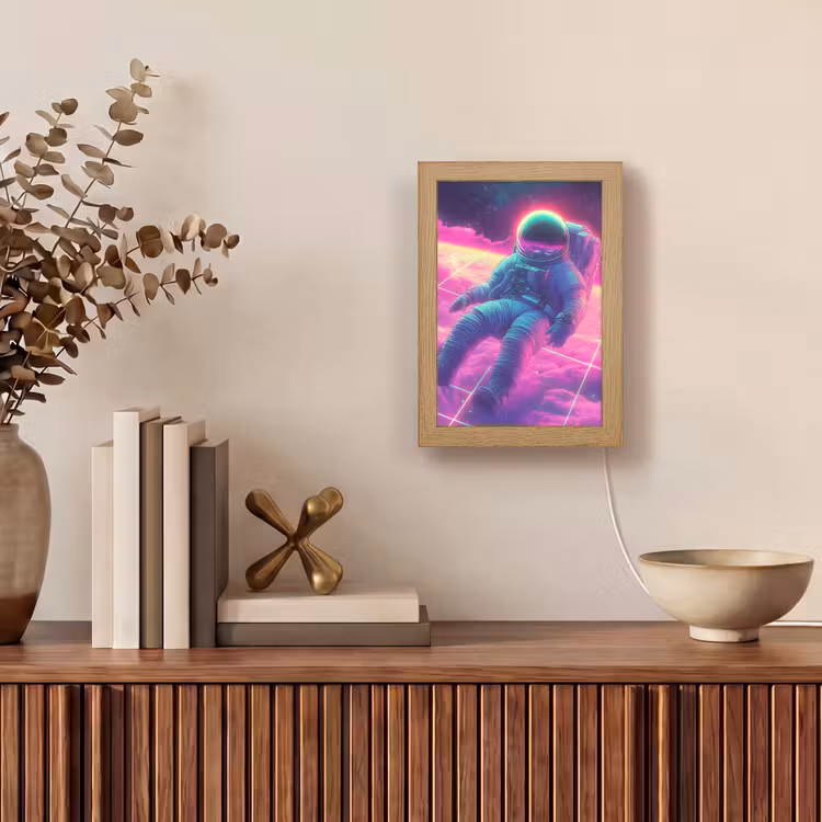 Astronaut - Neon - Roze - Wolken Light Box met kabel (Tafellamp) klein -sfeer2