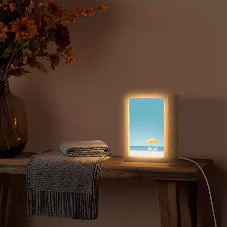Strand - Blauwe lucht - Geel - Parasol Light Box met kabel (Tafellamp) klein -sfeer4