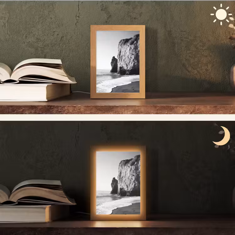 Strand - Klif - Golven - Voetstappen Light Box met kabel (Tafellamp) klein -sfeer3