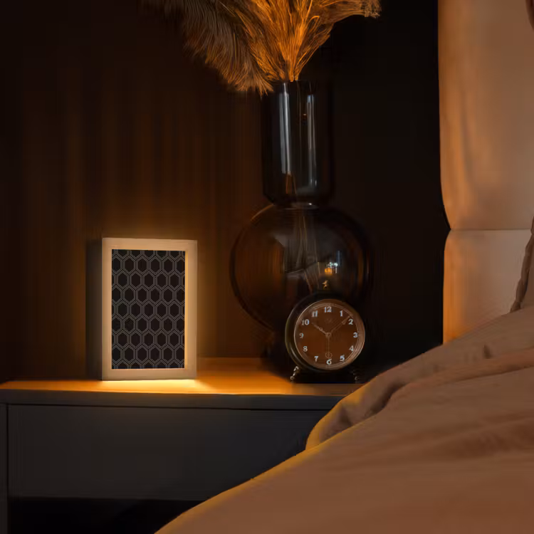 Zwart - Goud - Zeshoek Light Box met kabel (Tafellamp) klein 925 -sfeer1