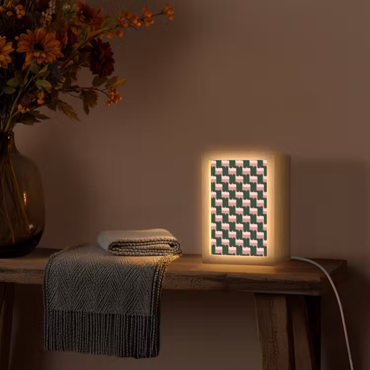 Vlechtpatroon - Groen - Roze - Geometrisch Light Box met kabel (Tafellamp) klein 925 -sfeer4