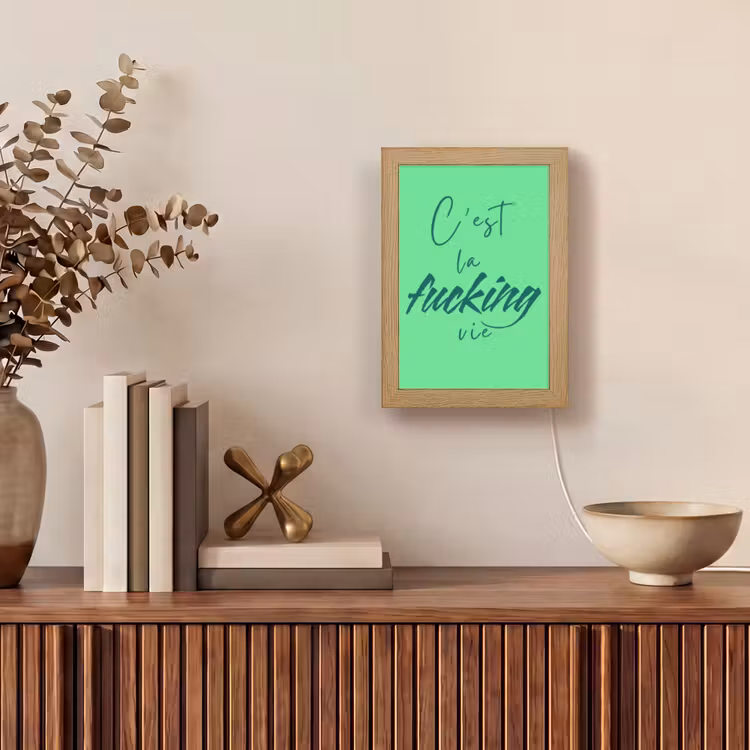 c'est la fucking vie - Groen - Penseelstijl Light Box met kabel (Tafellamp) klein -sfeer2