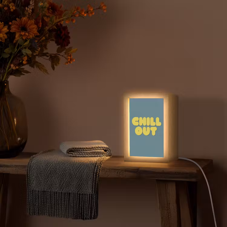 Chill out - Geel - Blauw Light Box met kabel (Tafellamp) klein -sfeer4