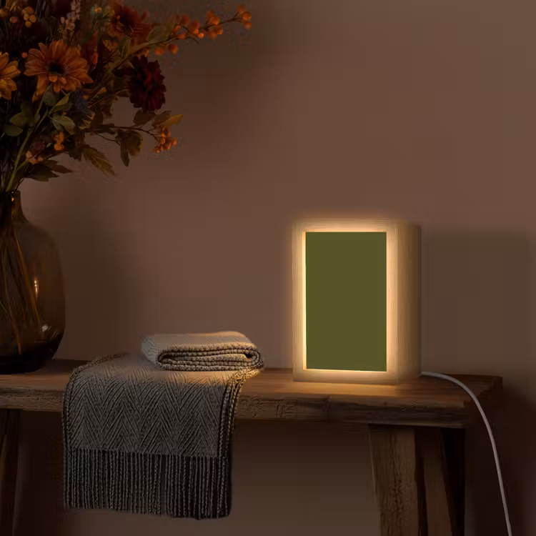 Dark - Olive - Groen Light Box met kabel (Tafellamp) klein 925 -sfeer4