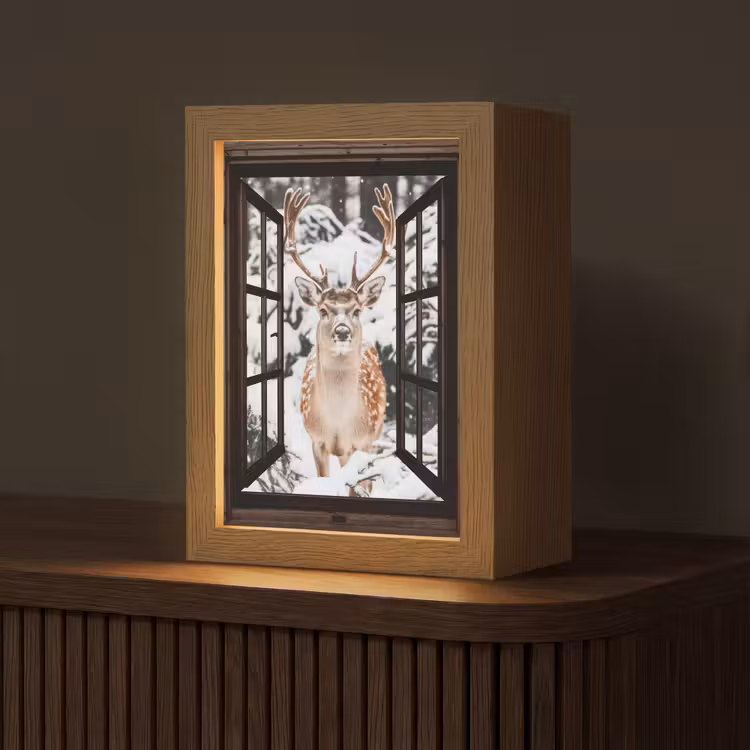 Hert - Sneeuw - Winter - Bos - Dieren - Doorkijk Light Box met kabel (Tafellamp) klein -z3d_website