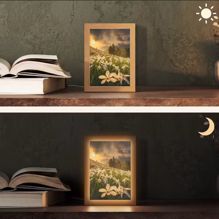 Bloemenveld - Heuvels - Zonsondergang - Berg - Natuur - Wit - Heuvels Light Box met kabel (Tafellamp) klein -sfeer3