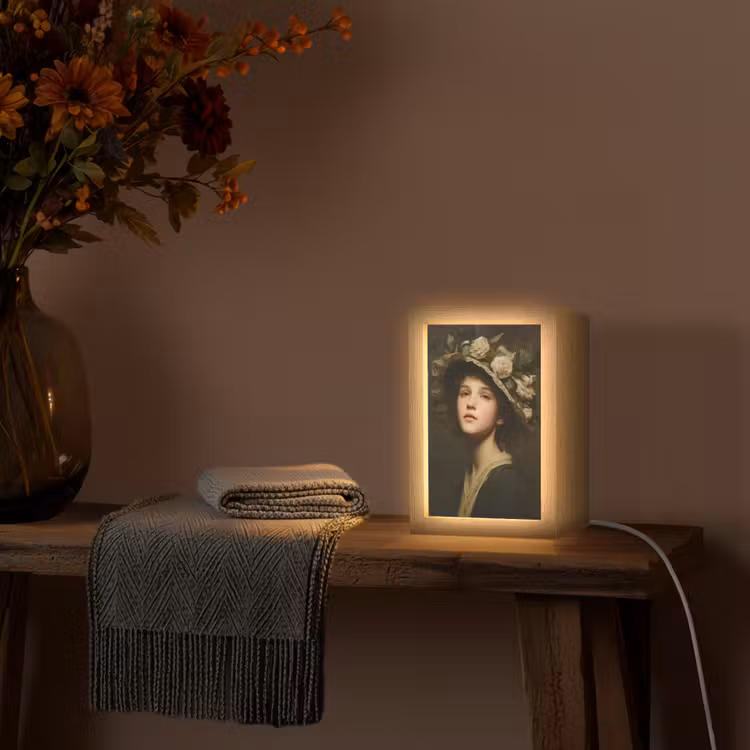 Bloemenhoed - Portret - Vrouw Light Box met kabel (Tafellamp) klein -sfeer4