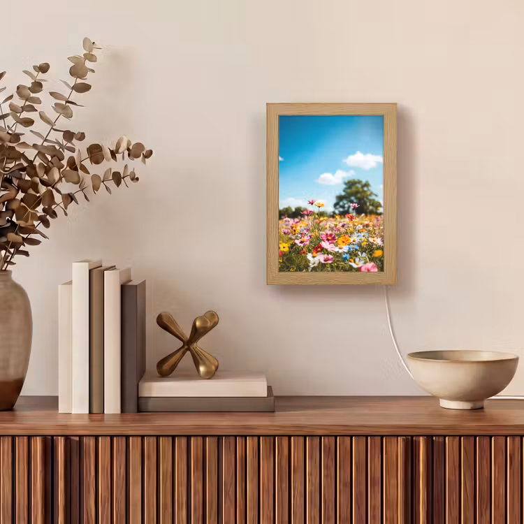 Bloemenweide - Blauw - Lucht - Kleuren Light Box met kabel (Tafellamp) klein -sfeer2