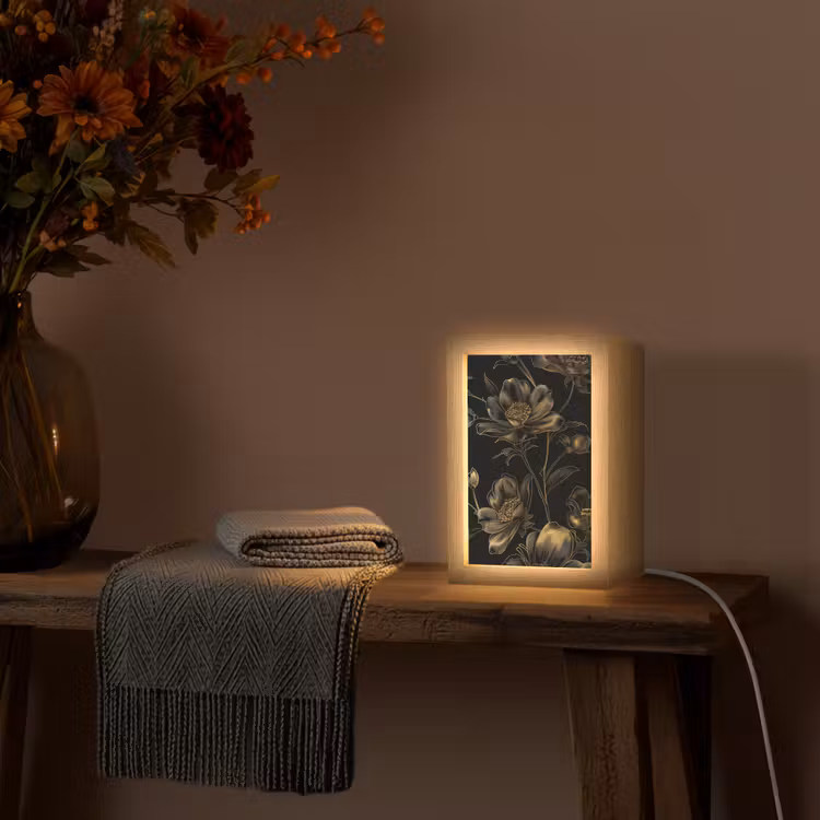 Bloemen - Zwart - Goud - Line art Light Box met kabel (Tafellamp) klein -sfeer4