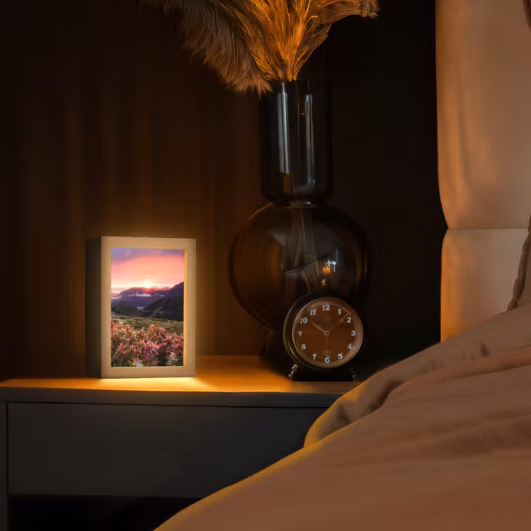 Bloemen - Bergen - Landschap - Nacht - Lucht - Roze Light Box met kabel (Tafellamp) klein -sfeer1
