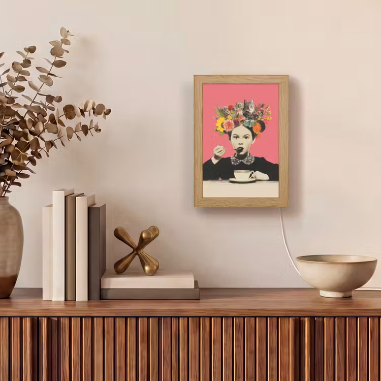 Meisje - Kopje - Bloemen - Roze Light Box met kabel (Tafellamp) klein -sfeer2