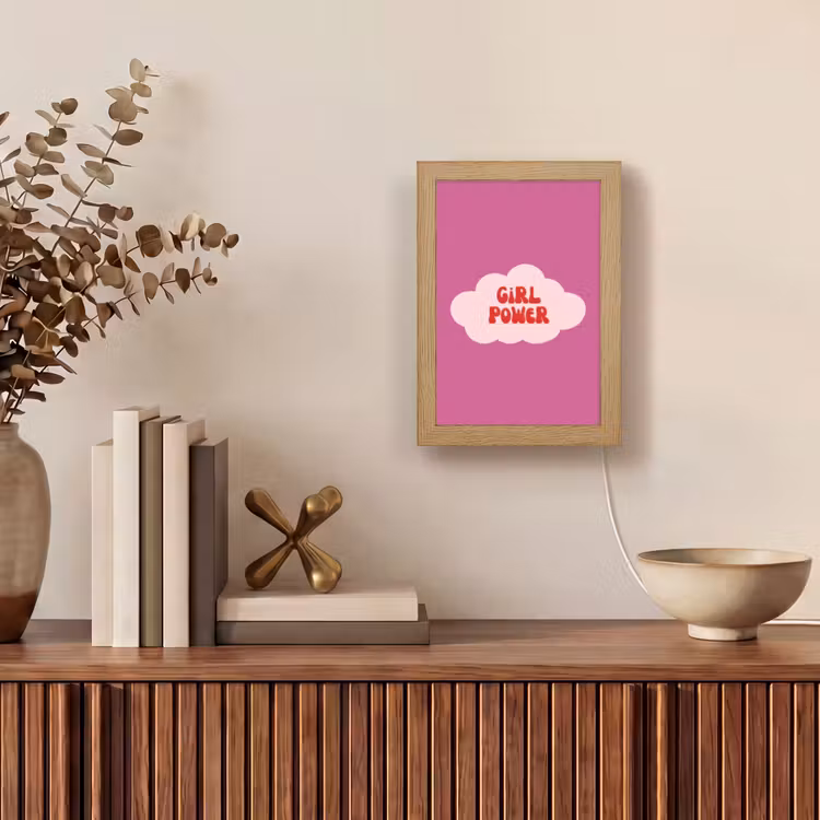 Girl power - Wolk - Roze Light Box met kabel (Tafellamp) klein -sfeer2