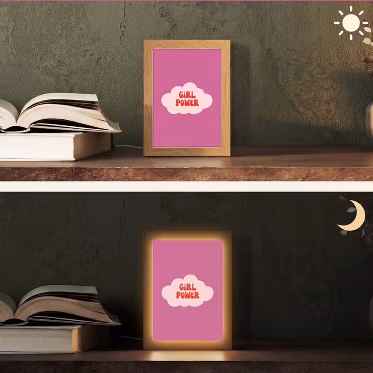 Girl power - Wolk - Roze Light Box met kabel (Tafellamp) klein -sfeer3