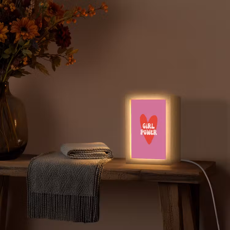 Girl power - Hart - Roze - Rood Light Box met kabel (Tafellamp) klein -sfeer4