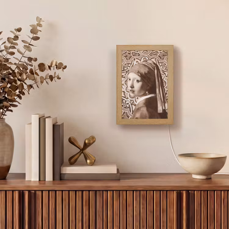 Meisje met de parel - Johannes Vermeer - Sepia Light Box met kabel (Tafellamp) klein -sfeer2