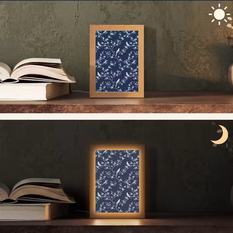 Grafisch - Bloesemtak - Blauw Light Box met kabel (Tafellamp) klein 925 -sfeer3