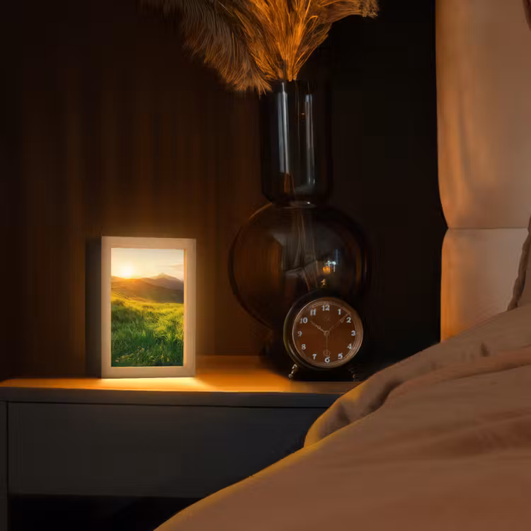 Gras - Heuvels - Zon - Natuur - Landschap Light Box met kabel (Tafellamp) klein -sfeer1