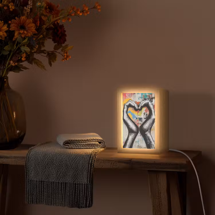 Handen - Hart - Street art - Graffiti Light Box met kabel (Tafellamp) klein -sfeer4