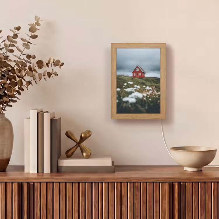 Heuvel - Huisje - Bloemen - Wit Light Box met kabel (Tafellamp) klein -sfeer2