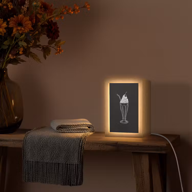 Ijscoupe - Kers - Krijtstijl - Slagroom Light Box met kabel (Tafellamp) klein -sfeer4