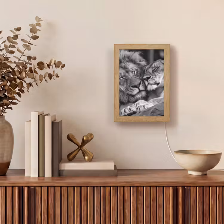 Leeuwen - Dieren - Zwart - Wit - Leeuw Light Box met kabel (Tafellamp) klein -sfeer2
