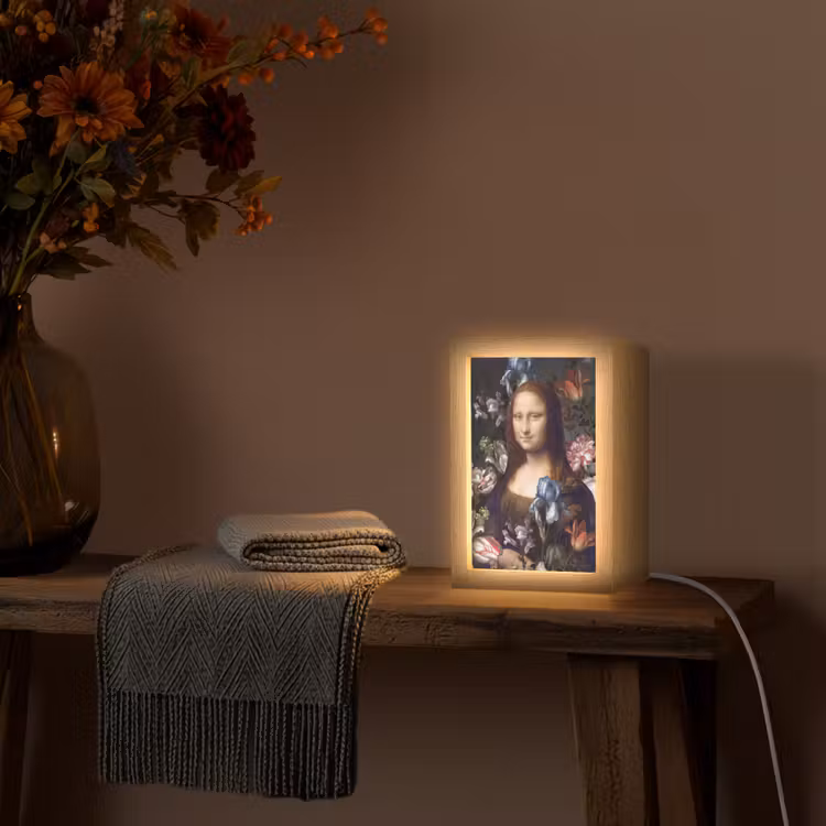 Mona Lisa - Leonardo da Vinci - Bloemen Light Box met kabel (Tafellamp) klein -sfeer4
