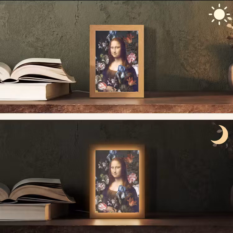 Mona Lisa - Leonardo da Vinci - Bloemen Light Box met kabel (Tafellamp) klein -sfeer3