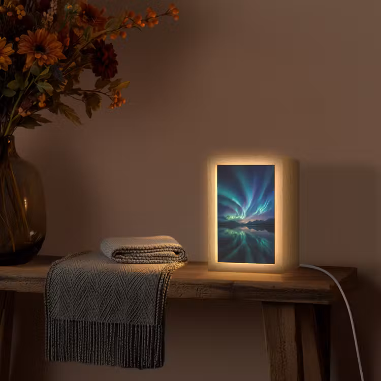 Noorderlicht - Kleurrijk - Bergmeer Light Box met kabel (Tafellamp) klein -sfeer4