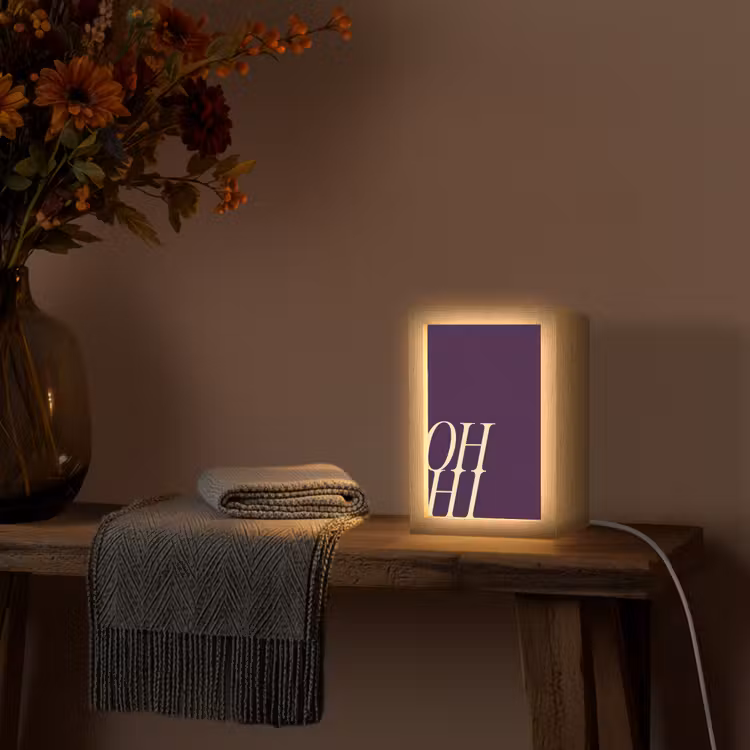 Oh hi - Paars - Cursief Light Box met kabel (Tafellamp) klein -sfeer4