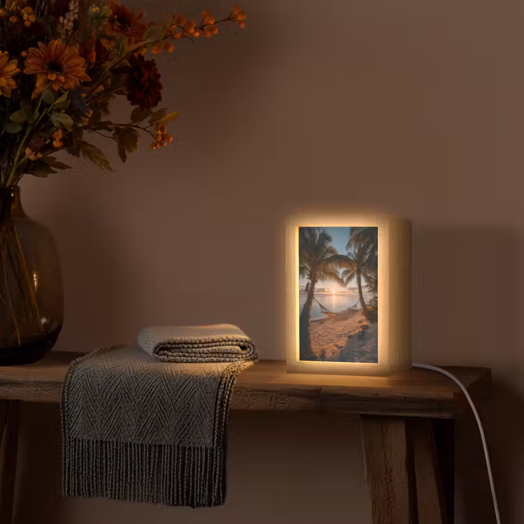 Palmbomen - Hangmat - Strand - Zonsondergang Light Box met kabel (Tafellamp) klein -sfeer4