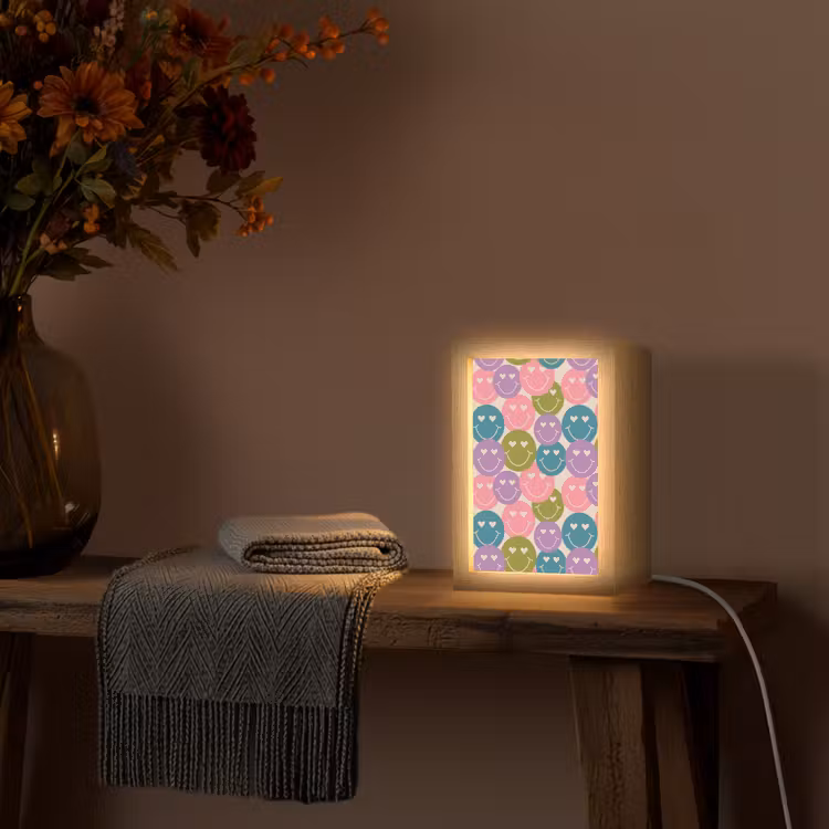 Patroon - Smiley - Kleurrijk - Hartjes Light Box met kabel (Tafellamp) klein 925 -sfeer4
