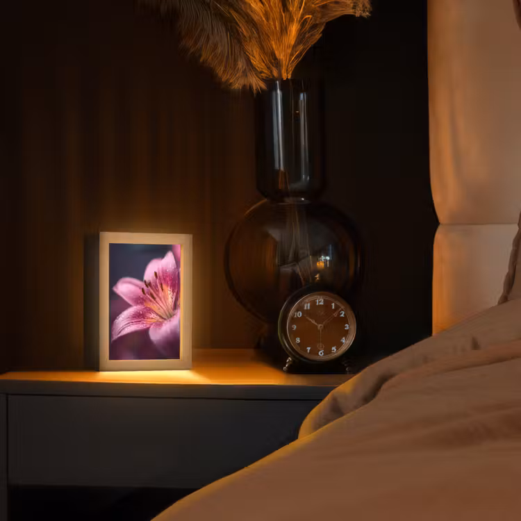Roze - lelie - Dauwdruppels Light Box met kabel (Tafellamp) klein -sfeer1