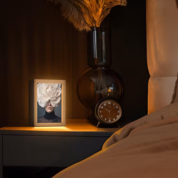 Portret - Mysterieus - Wit Light Box met kabel (Tafellamp) klein -sfeer1